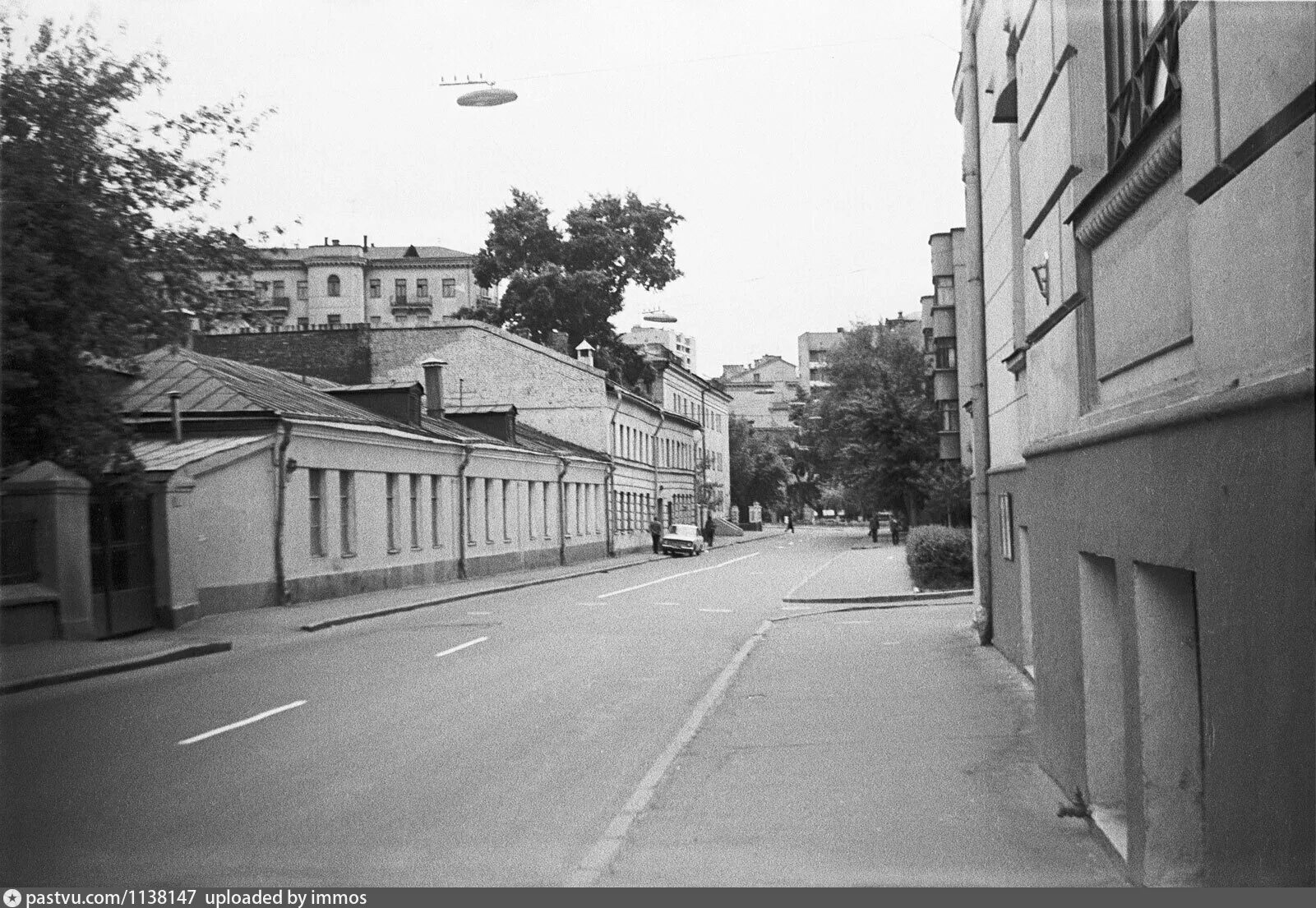 Бронная улица Москва. Школа 124 Москва малая Бронная. Большая Бронная Москва. Большая Бронная ул 29 Москва.