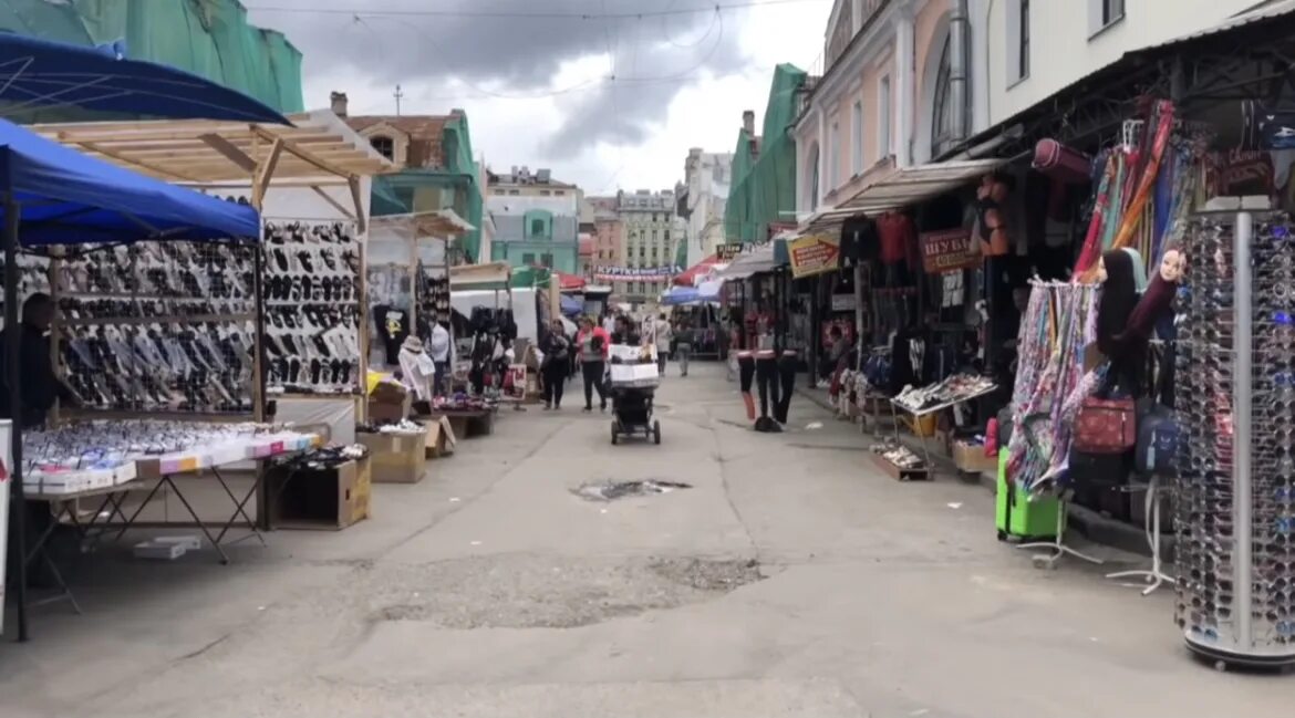 Где находится апрашка. Апраксин двор санкт-петербург. апраксин двор в питере. апрашка рынок в санкт-петербурге. апрашка сенная площадь.