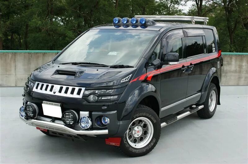 Купить митсубиси делика д5. Митсубиси Делика д5. Mitsubishi Delica d:5. Митсубиси Делика 4х4 д5. Митсубиси Делика 4х4 2020.