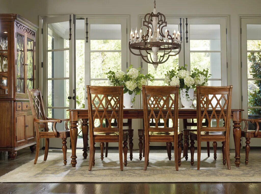 Столовая в английском стиле. Dining room английский. Столовая с камином. Гостиная в английском стиле. Столовая в английском стиле.