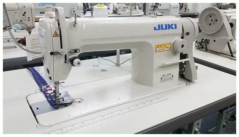 Juki DDL-8100e. Швейная машина Промышленная Juki DDL-8100e. Швейная машина Juki DDL-8100e. Juki 8100 швейная машина.