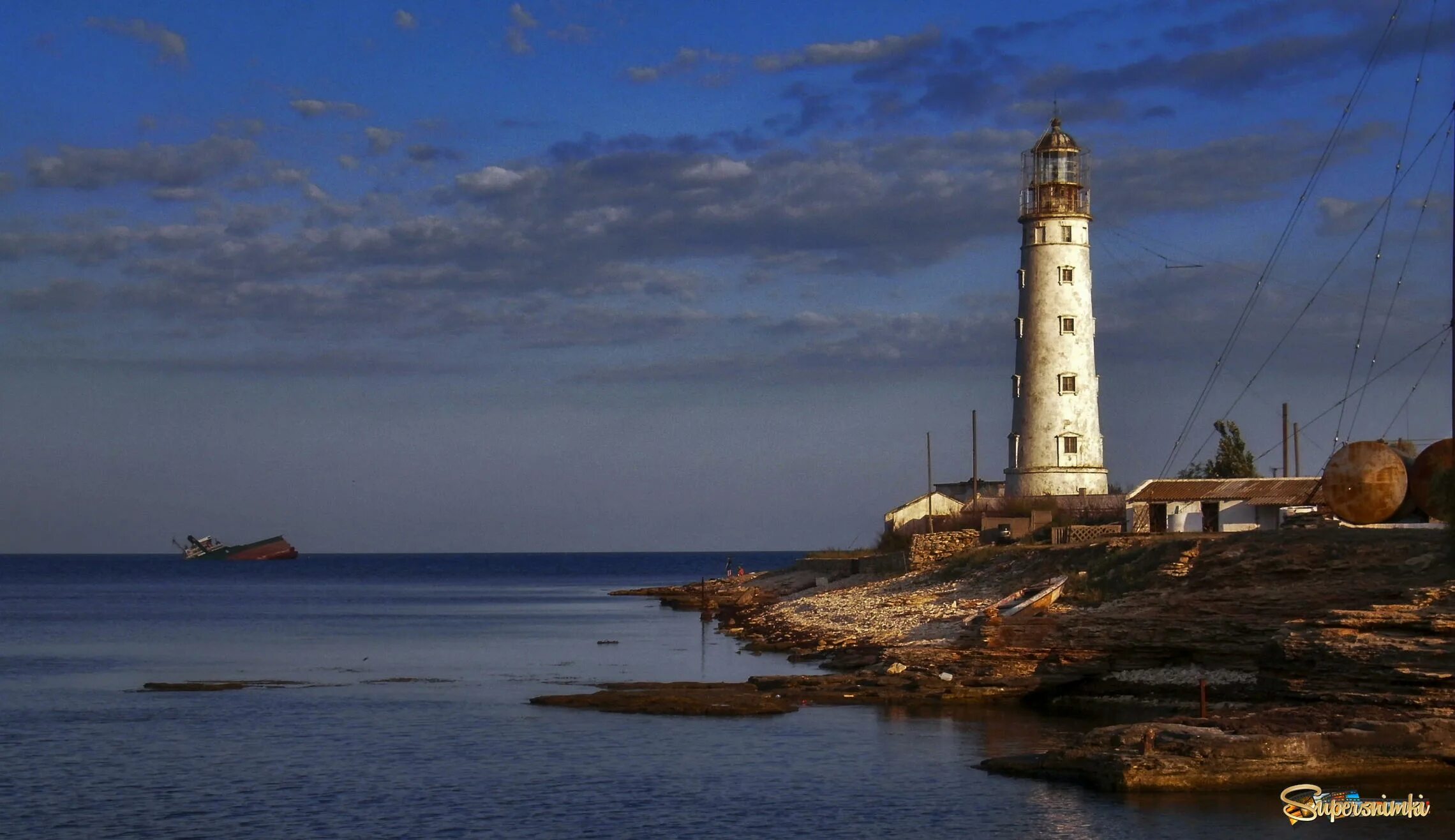 Тульча и сулина. Сулинское гирло. Посёлок пластун старый маяк. Соловки маяк. Соловецкий маяк соловецкие острова.