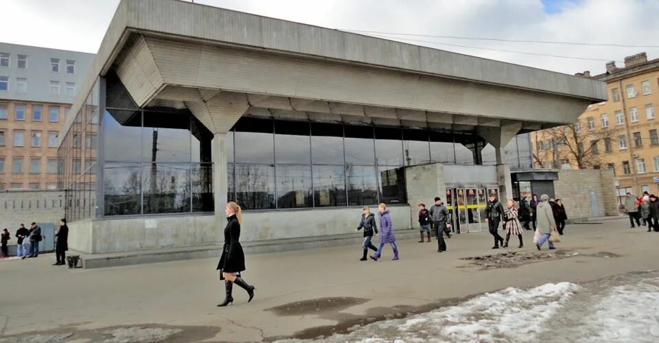 Картинки СТАНЦИИ МЕТРО ЛЕСНАЯ СПБ