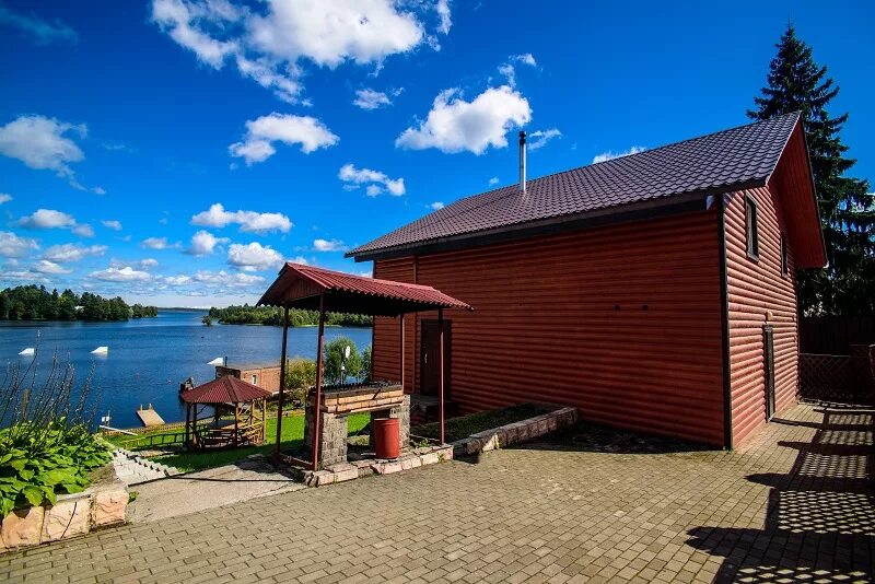 морской бриз поповка крым. домик на берегу волги. горизонт патио новосибирск коттедж. домики на обском море бердск. база отдыха окуневая в ленинградской.