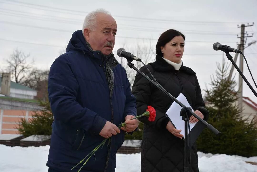 Летняя сцена для парка. Яруга последние новости. Губернатор красной яруги. Яруга последние новости. Яруга группа.
