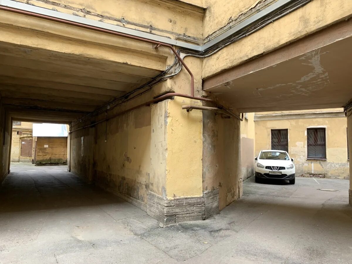 Фото жизнь - DUSHA - корневой каталог - В проходном дворе