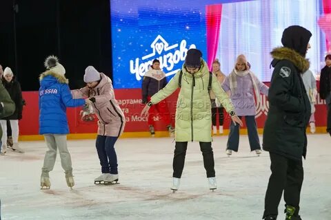 Каток на речном вокзале 2024