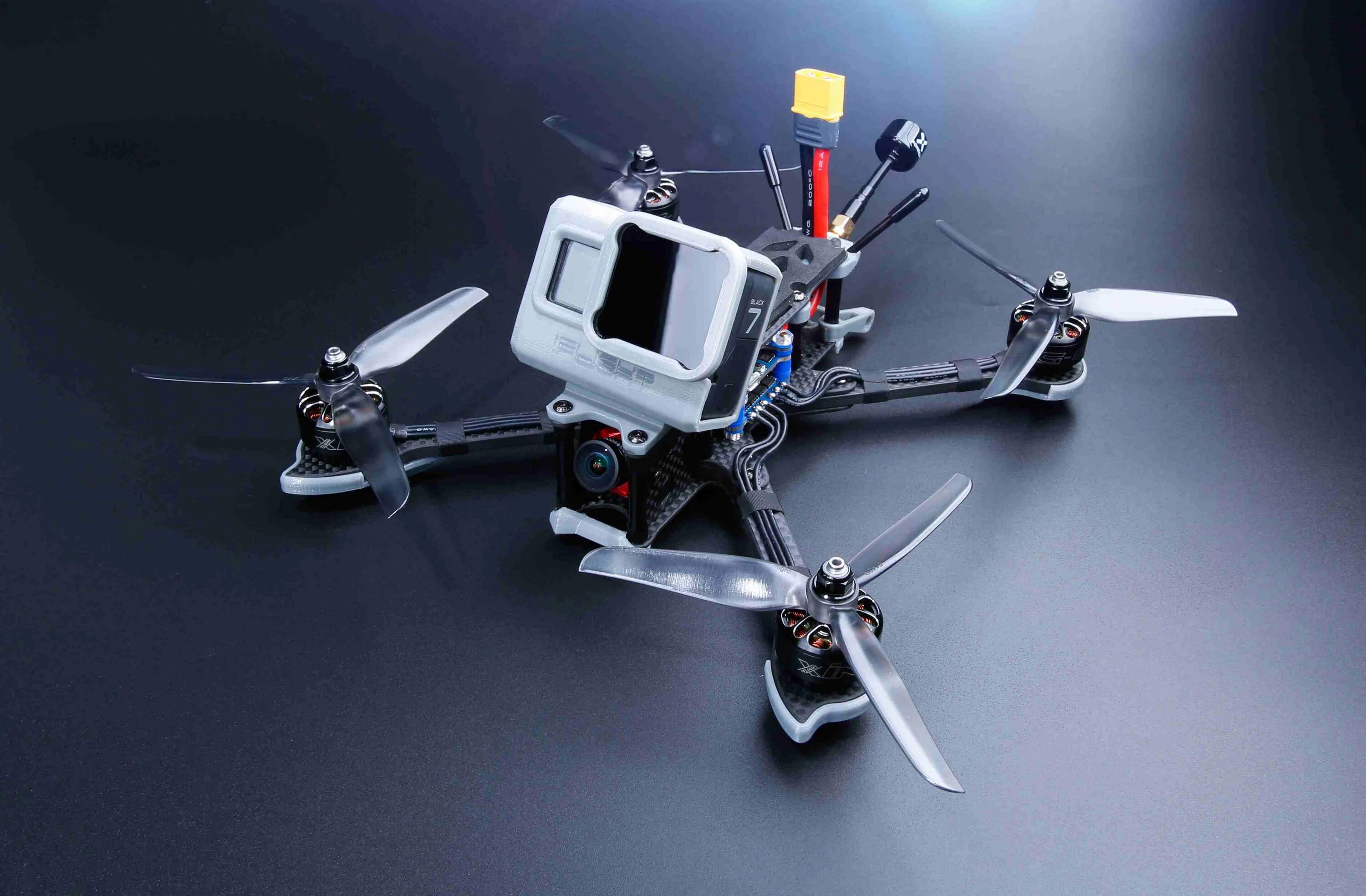 Борьба с fpv дронами. Iflight nazgul5 227mm. fpv дрон iflight. фпв дрон 5 дюймов. фпв дрон 7 дюймов.