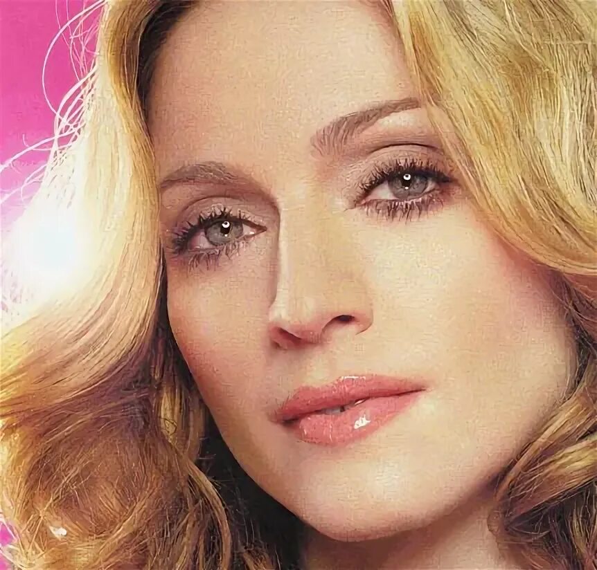 Madonna's Wedding Dress Just Sold for a Ton of Money Madonna hair, Makeup looks,
