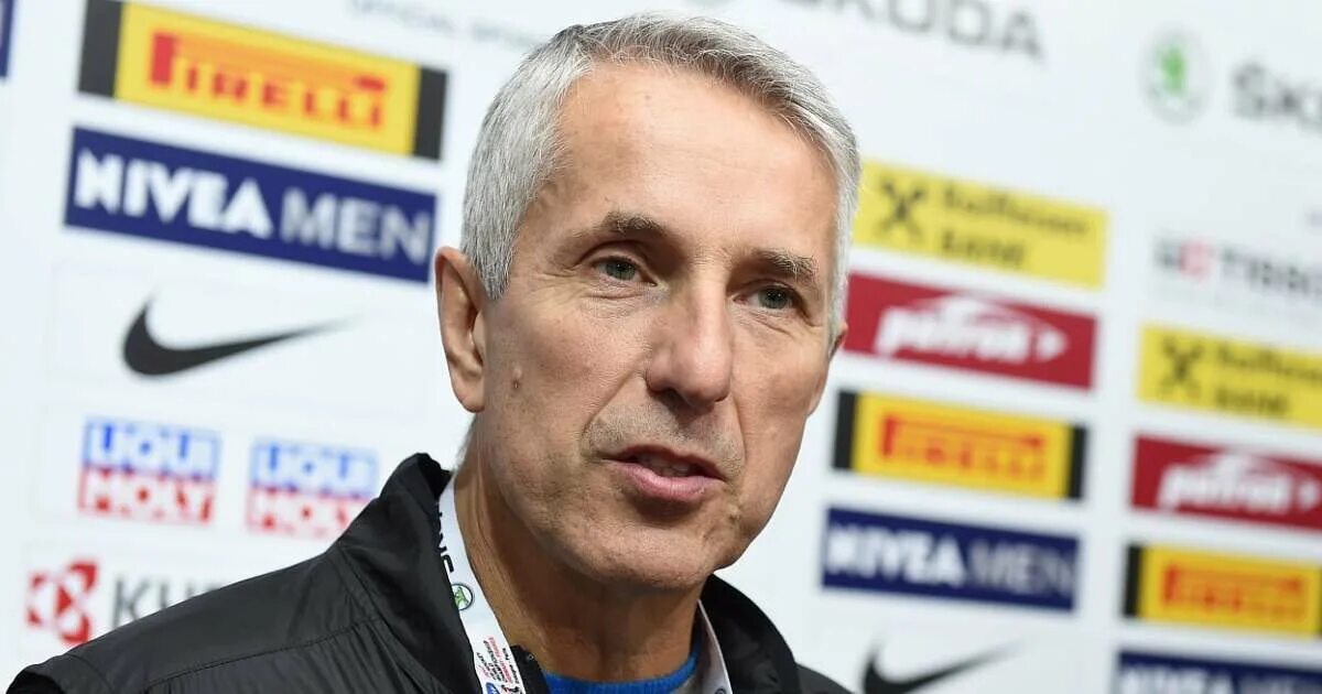 Старков футболист даугава. Тренер латвии. Словацкий тренер. Боб хартли тренер канада. Латвийская федерация.