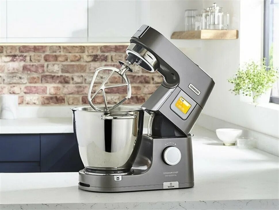 Кенвуд шеф кухонный комбайн. Кухонный процессор Kenwood Chef Patissier XL KWL90.004si. Кухонная машина Kenwood KWL90.004si. Комбайн Kenwood KWL90.004si. Kenwood Titanium Chef Patissier XL.