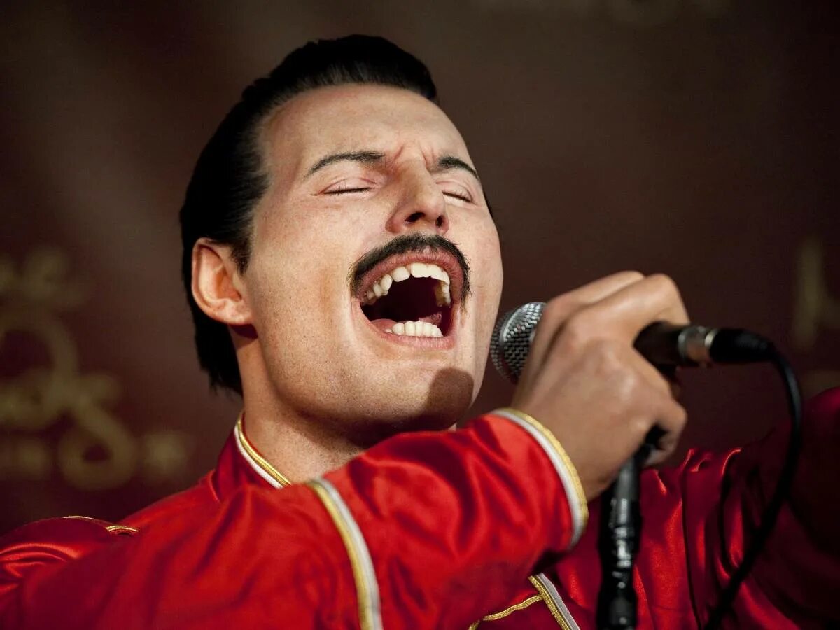 Фредди меркури зубы. Зубы фредди. Фредди меркури зубы. Зубы фредди. Фредди меркури зубы.