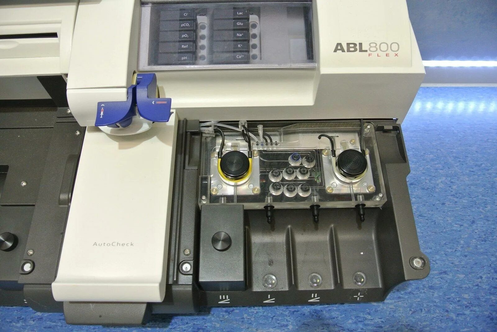 Abl flex. Abl 800 flex. анализатор abl 800 flex. radiometer abl800. abl 90 анализатор.