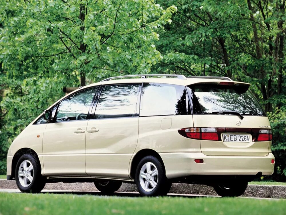 Тойота Превия 2000. Тойота минивэн Превия 2000. Тойота Превия 2005. Минивэн Toyota previa 2006. Минивэны 2000 годов