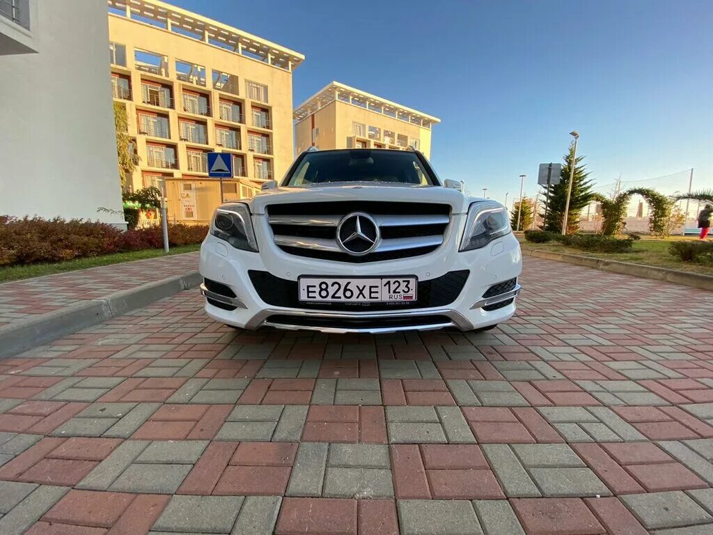 Машина в аренду сочи. Mercedes Сочи. Мерседес Сочи 650. Мерседес Сочи 2014. Машина в Сочи мерс.