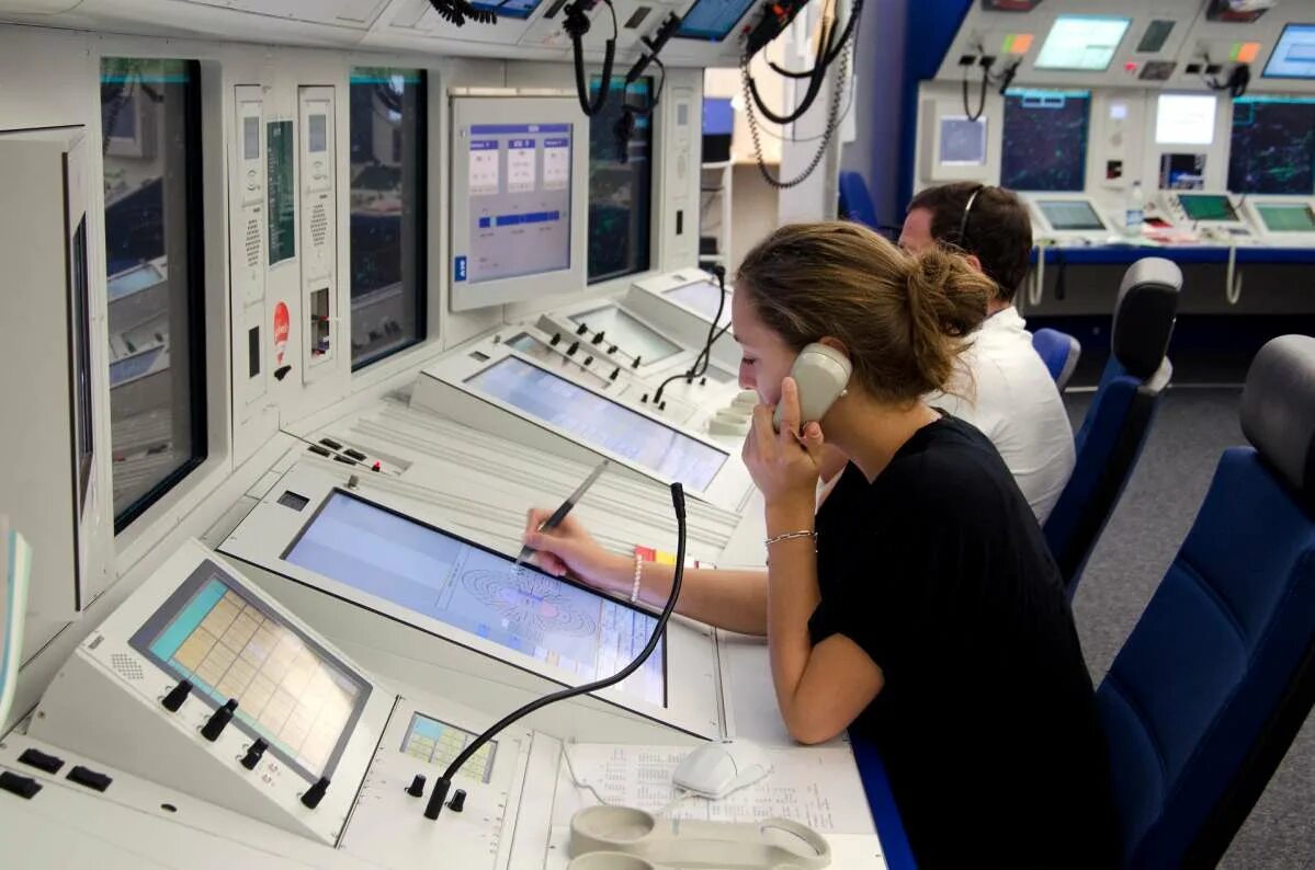 Communication controller
