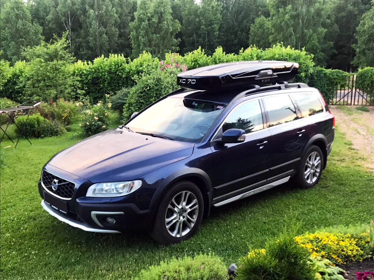 Thule dynamic. Volvo xc70 Thule. Бокс Thule Dynamic 800 Volvo xc70. Volvo xc70 III. Volvo xc90 Thule Dynamic 800.