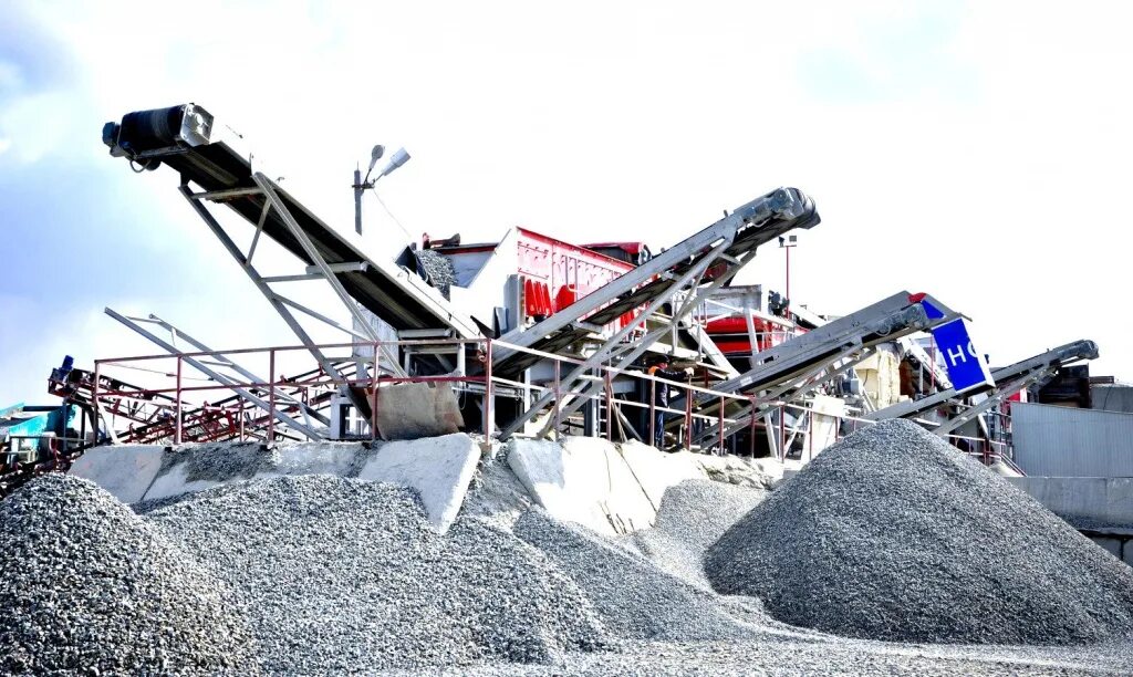 Карьер щебеночный гранитный карелия. Карьер щебень. Гранитный карьер в карелии. Карьер озёрный выборгский район. Щебеночный завод исеть.