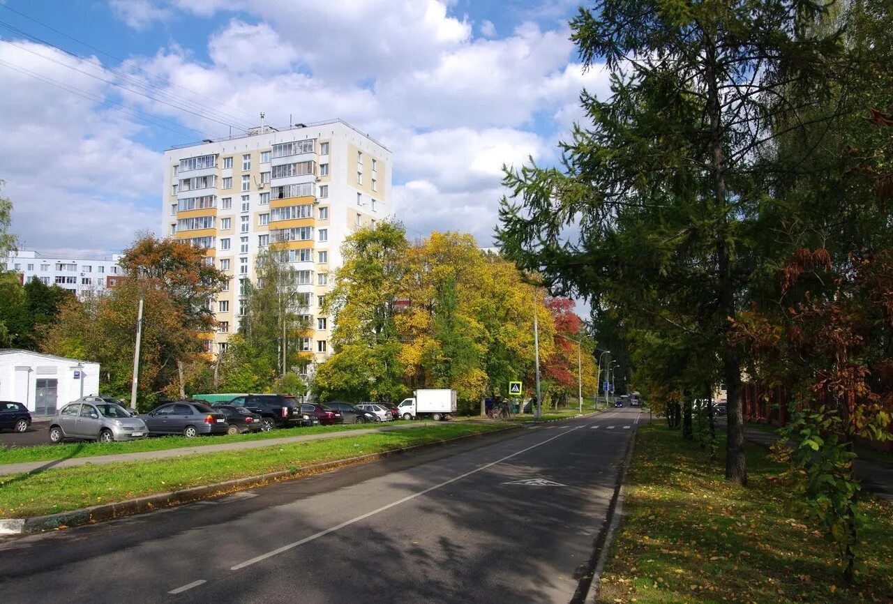 Город зеленоград улицы. Зеленоград летом. Город зеленоград. Зеленоград наукоград. Город зеленоград улицы.