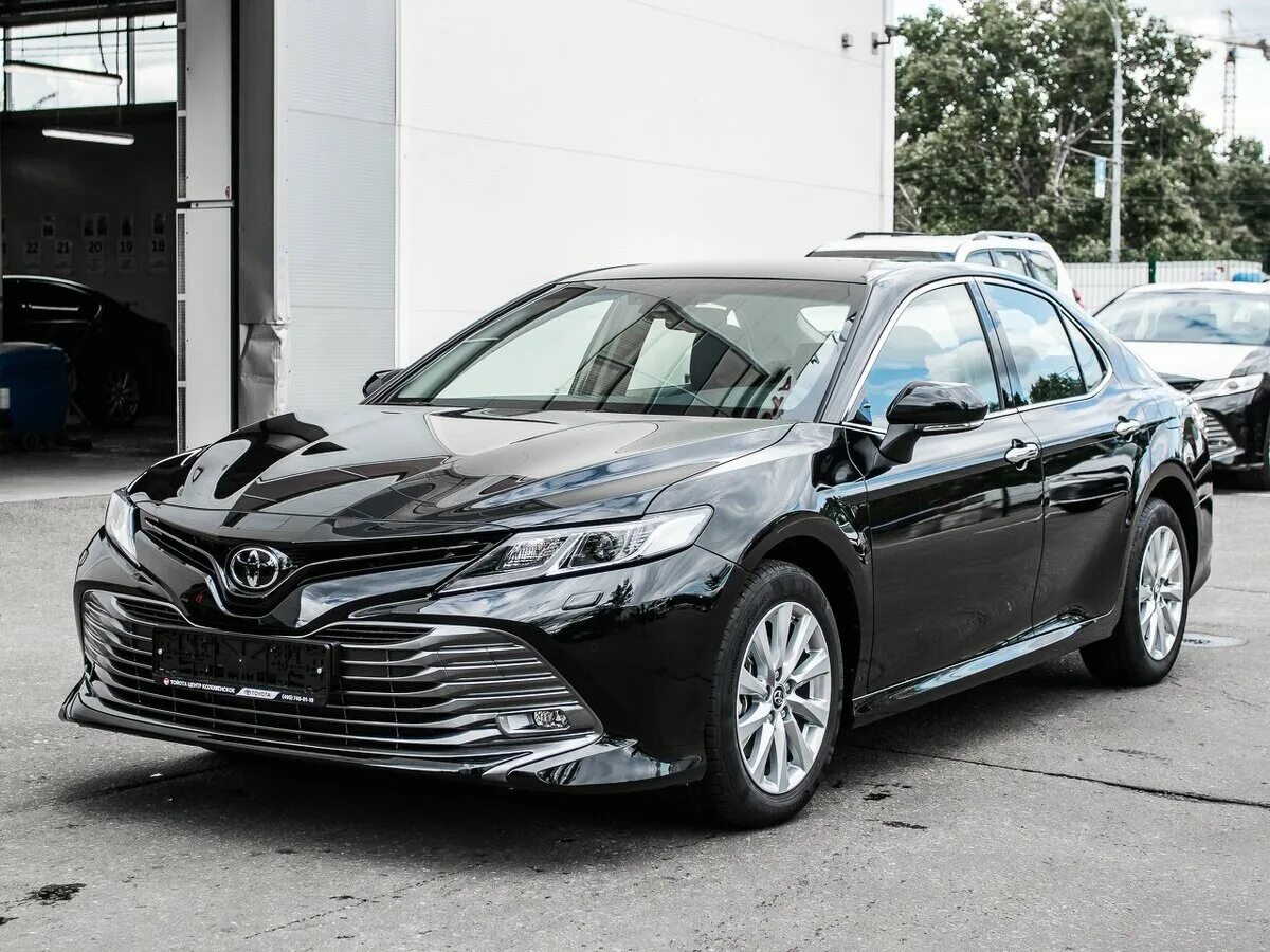 Новая тойота камри 2018. Toyota camry xse 2018. Toyota camry xv70 blue. Тойота камри новый кузов 2018. Nissan camry 2018.