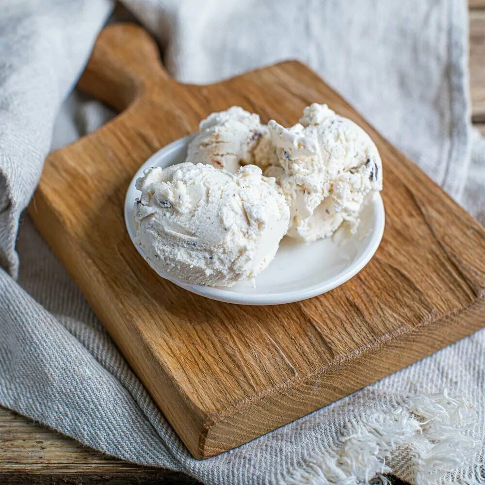 мороженое из натуральных продуктов. натуральный пломбир мороженое. мороженое hd. банановое мороженое с печеньем. страчителло мороженое.