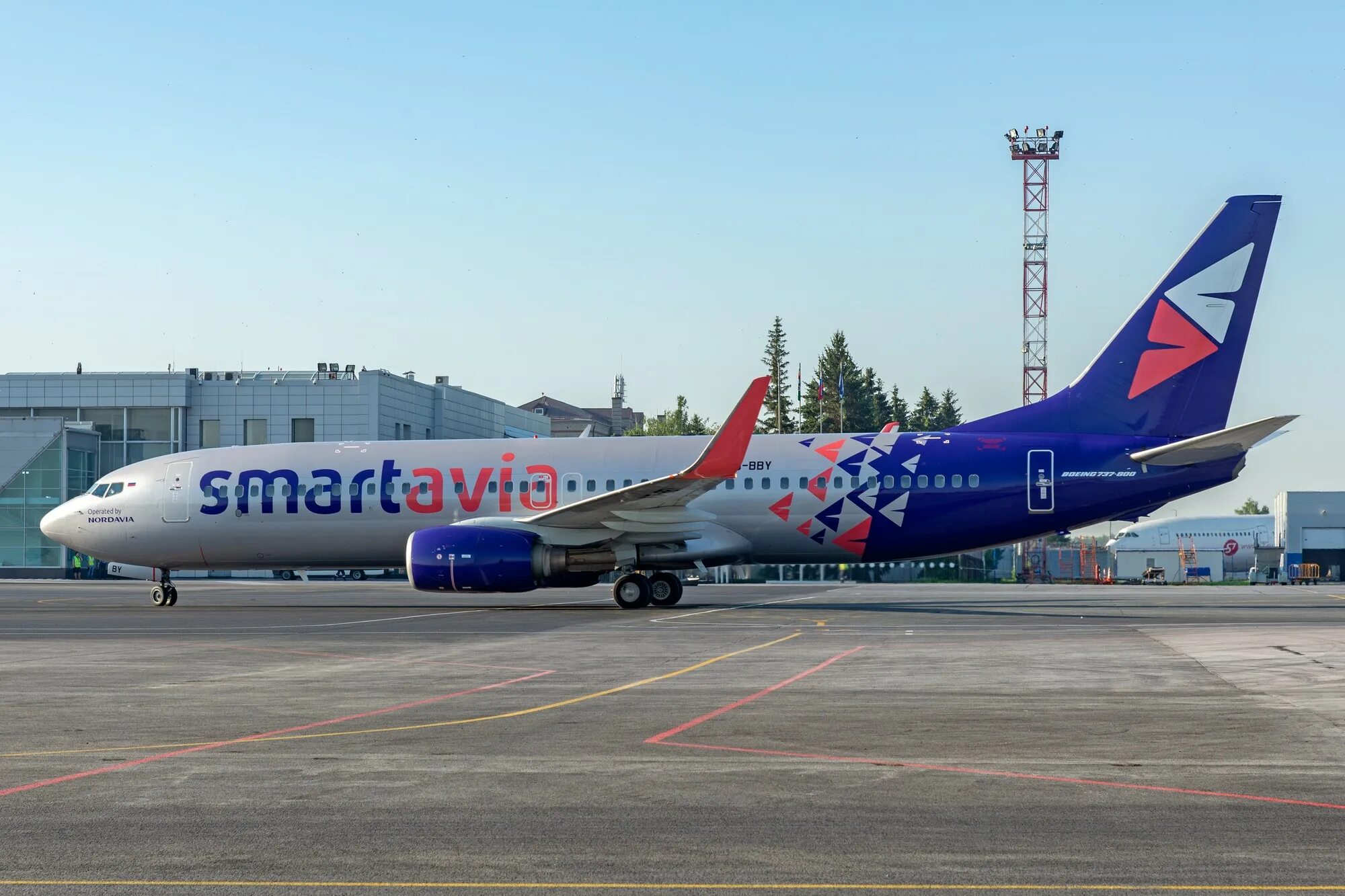 Боинг 737 Смартавиа. Боинг 737-800 SMARTAVIA. SMARTAVIA ливрея. SMARTAVIA Авиапарк.