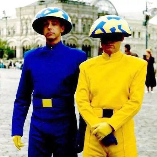 Пет шоп бойс гоу вест. Pet shop days. Pet shop boys фото группы. Pet shop boys go west. Bridge tv pet shop boys time.