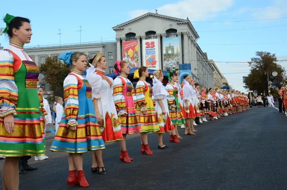 Население курска. День города Курск. Курск население. Культурные мероприятия. О Курском крае праздник.