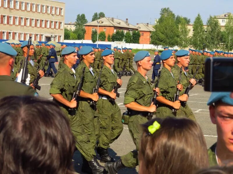 Омск 242 учебный центр воздушно-десантных. Город Омск 242 учебный центр ВДВ. 242 Полк ВДВ Омск. Г Омск поселок светлый 242 учебный центр ВДВ.