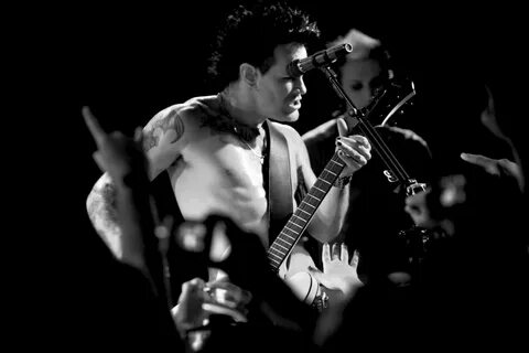 Dead by sunrise circles
