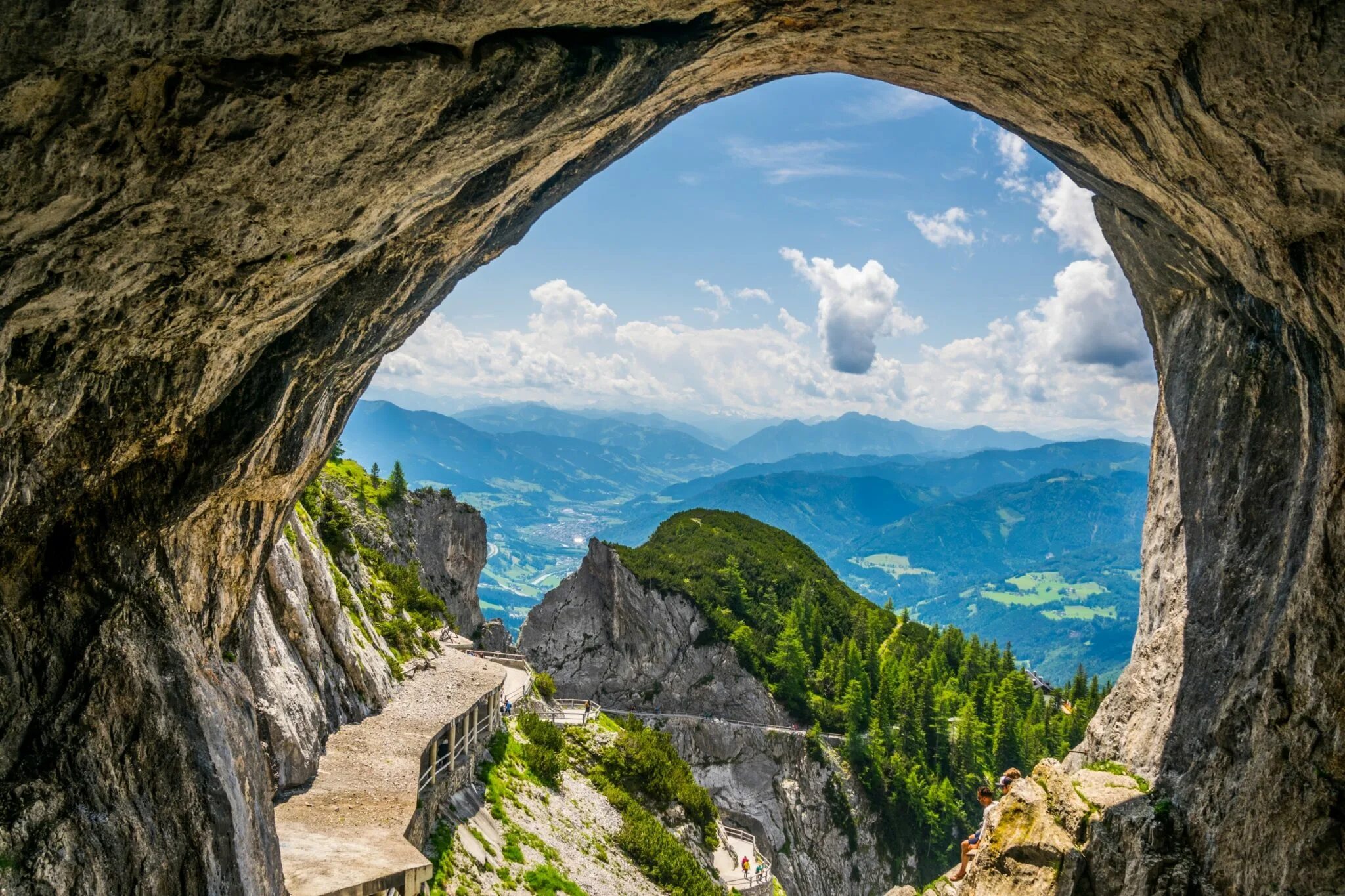 Что внутри горы