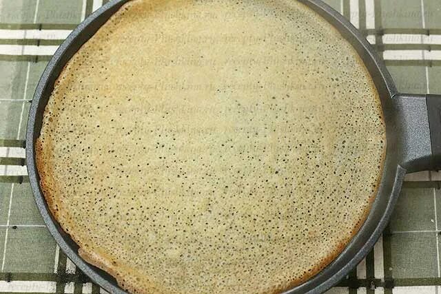 блины на воде с одним яйцом. тесто на блины на кефире с кипятком с дырочками. заварные блины на молоке. блины на молоке с дырочками с кипятком. блины на воде с кипятком.