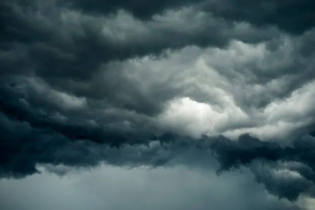 This pollution is gathered in clouds. Смерч в кучево-дождевом облаке.