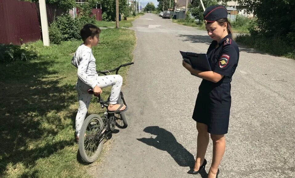 Что делает по делам несовершеннолетних. Инспектор пдн. инспектор по делам несовершеннолетних. пдн полиция. полиция по делам несовершеннолетних.