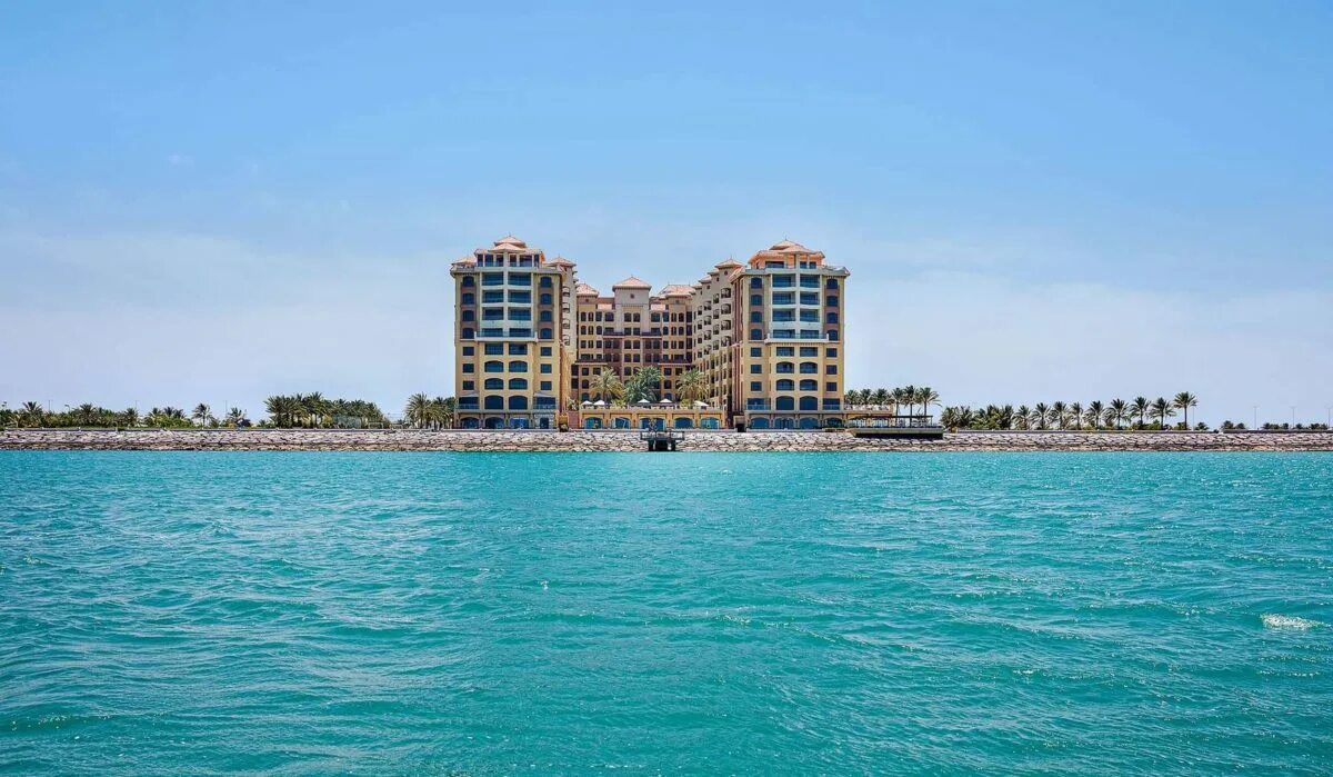 Рэдиссон резорт рас эль хайма. Отель рэдиссон оаэ рас эль хайма. Рэдиссон рас эль хайма марджан. Отель рэдиссон рас эль хайма. Рэдиссон резорт марджан исланд.