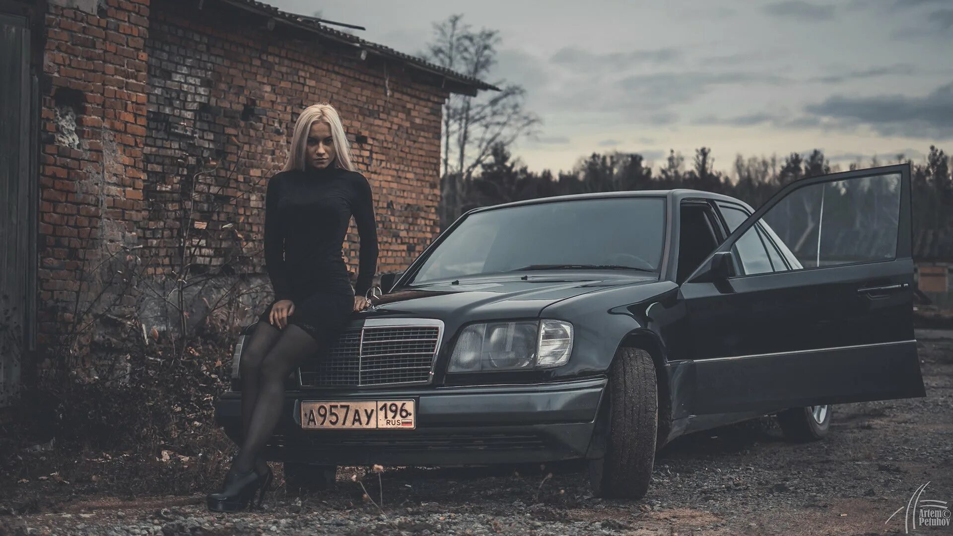 Арчи хулиганы песня. Мерседес w124 Бандитский. Мерседес w124 черный Бандитский. 124 Мерседес с бандитом 90.