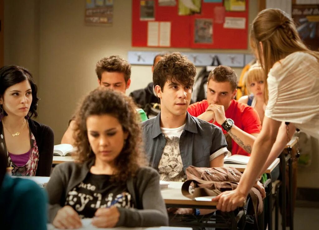 Физика или химия сериал испания. Физика или химия сериал испанский. Физика или химия сериал испания. Физика и химия песня. Физика и химия песня.