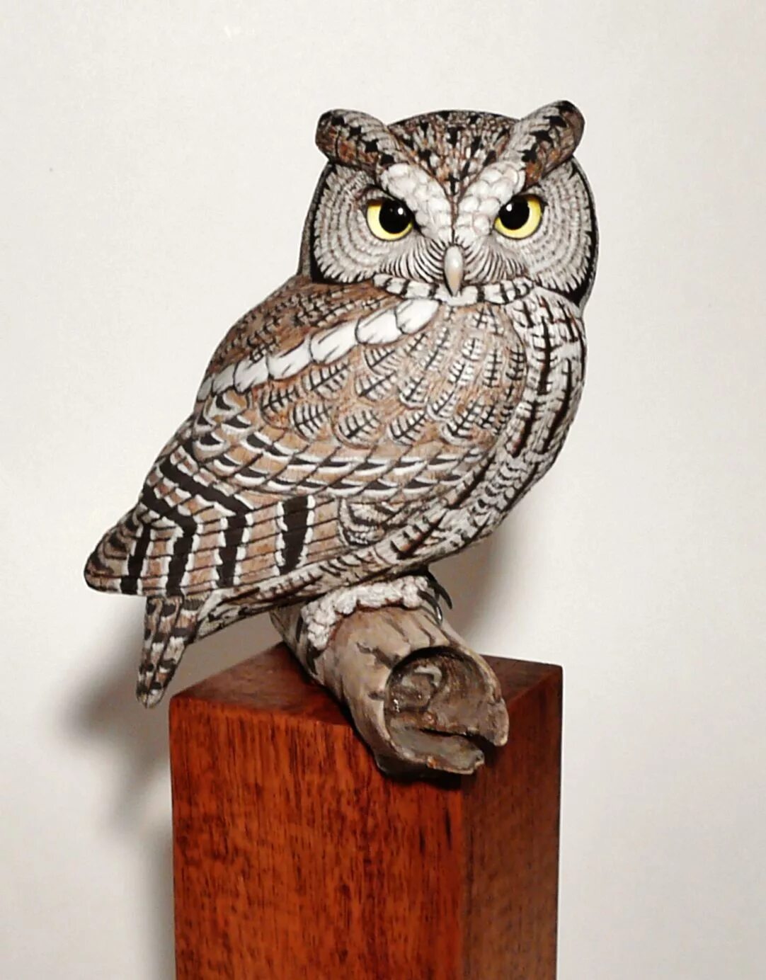 скворечник в виде совы. резьба из фанеры. фигурка совы из дерева. режем сову. кудринская резьба по дереву панно филин.