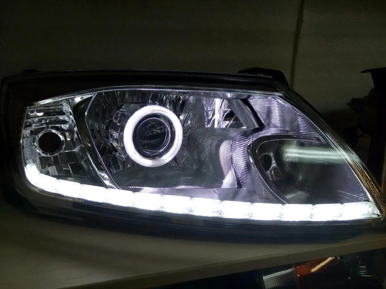 лада гранта фл с линзами. мини линзы h4 6 лада гранта фл. мини линзы h4 в гранту фл. лампы с линзами на гранту. лампы с линзами на гранту.