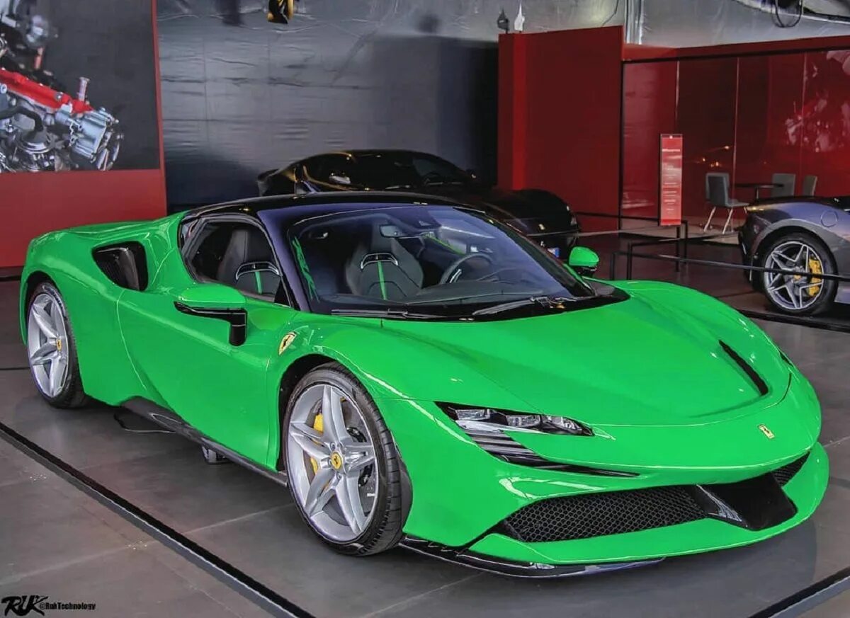 Ferrari sf 90. Феррари sf90. Феррари sf90 Stradale 2019. Ferrari sf90 Green. Машина Феррари SF 90.