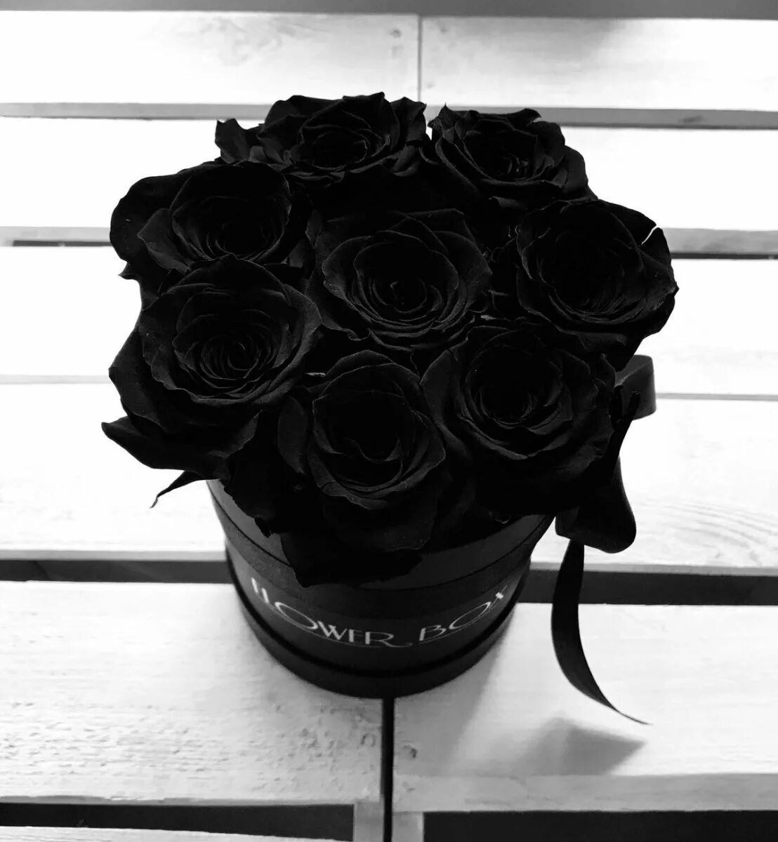 Черный вынести. Черные розы букет. Букет черных роз. Эстетика чёрного цвета.