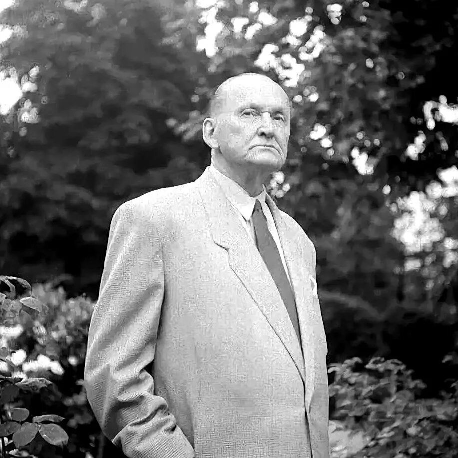 А вертинский биография. Вертинский 1940. вертинский пьеро.