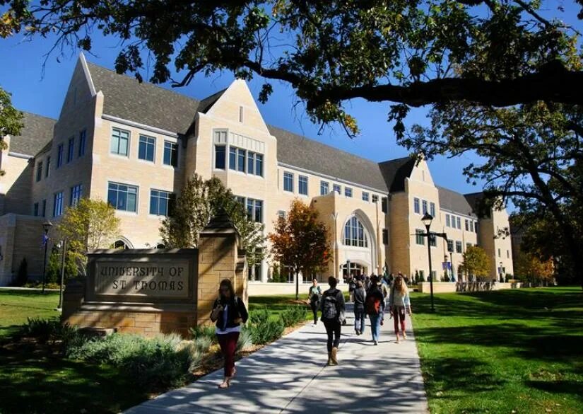 Университет миннесоты. University of st. Университет нью-брансуика. St thomas university. Университет st.