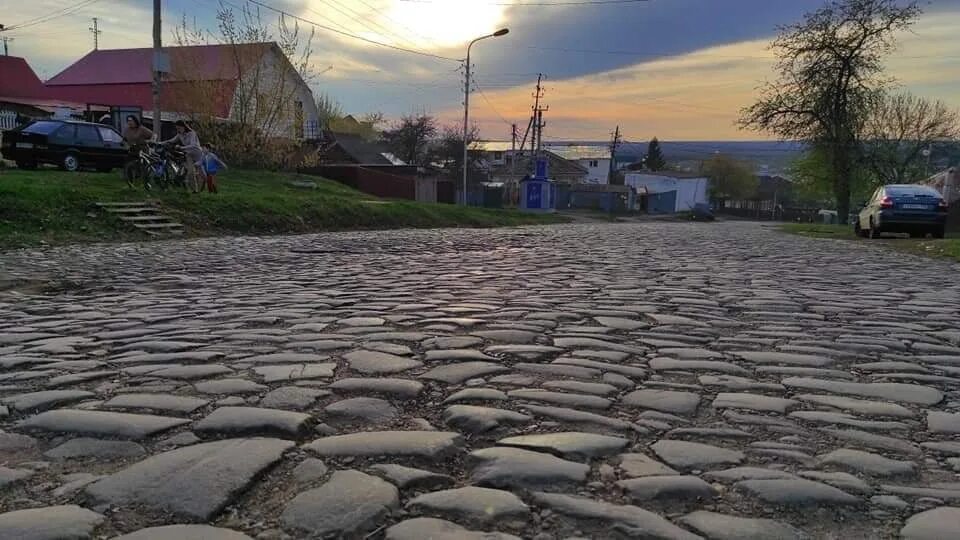 Урицкого, 9а,. Трактовая в г. Улица трактовая уфа фото. Улица трактовая уфа. Мощеная улица в уфе.