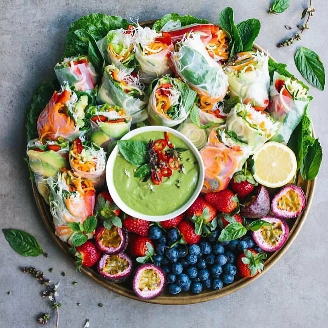 Пп закуски на праздничный стол. Праздничное меню. Веганские блюда. Еда на праздничный стол. Разные пп.