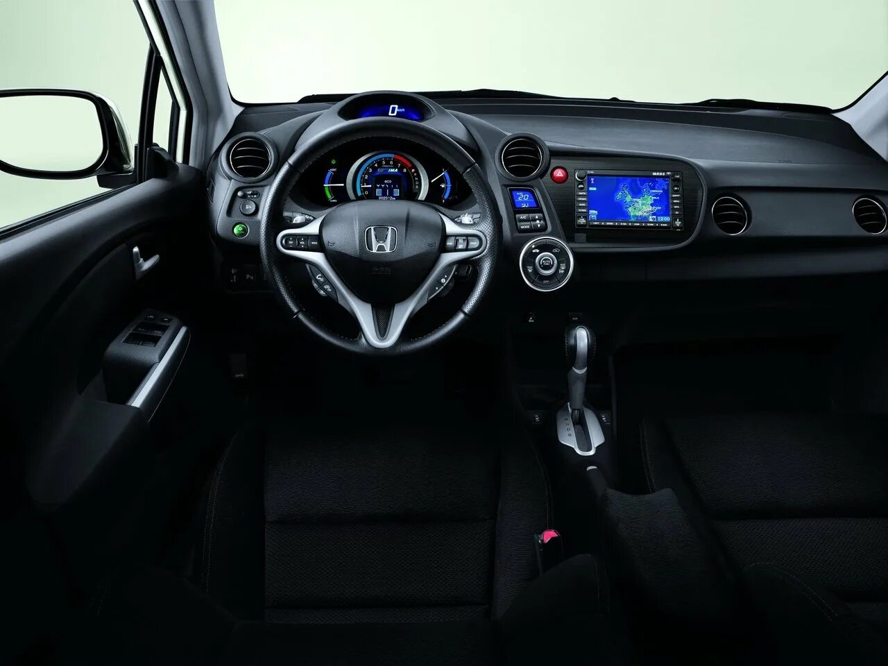 Салон инсайт. Honda Insight 2011. Honda Insight салон. Хонда Инсайт гибрид 2009 салон. Honda Insight 1.5 Hybrid.