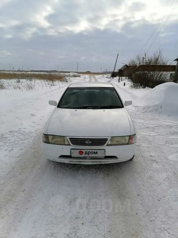 Белее белого куйбышева. Машина Nissan Sunny 80 года. Кузов jc22 Nissan. Ниссан праворульный КПП.