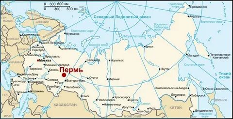 Әйнектің ар жағындағы шоудың жалаңаш қатысушысы