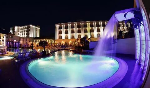 Rocks hotel