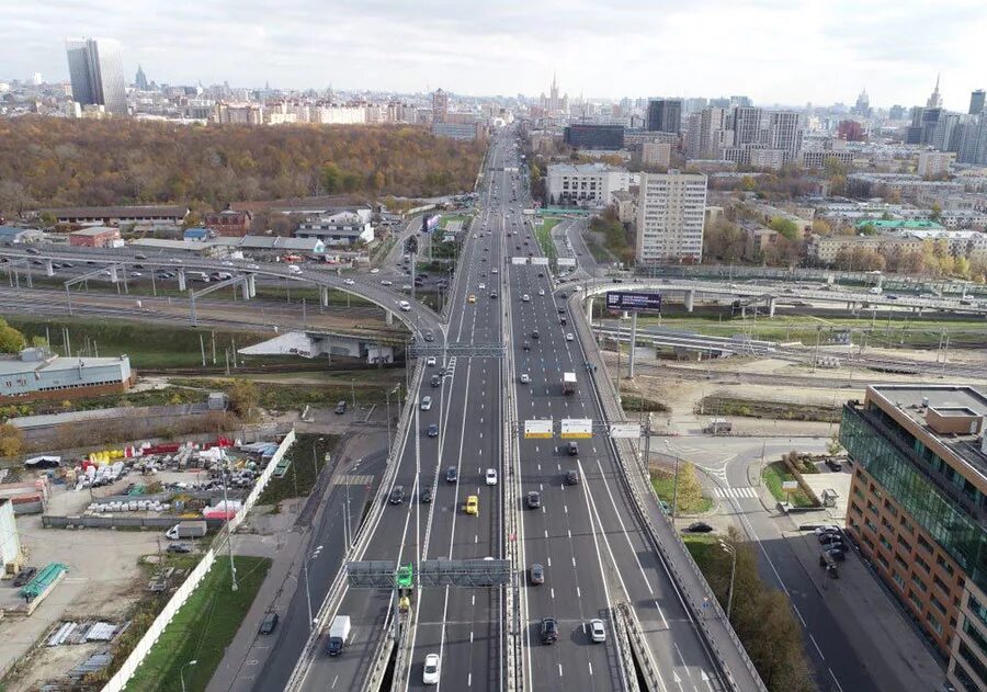 Звенигородское шоссе, 15 на карте Москвы, ближайшее метро Улица 1905 года - Янде